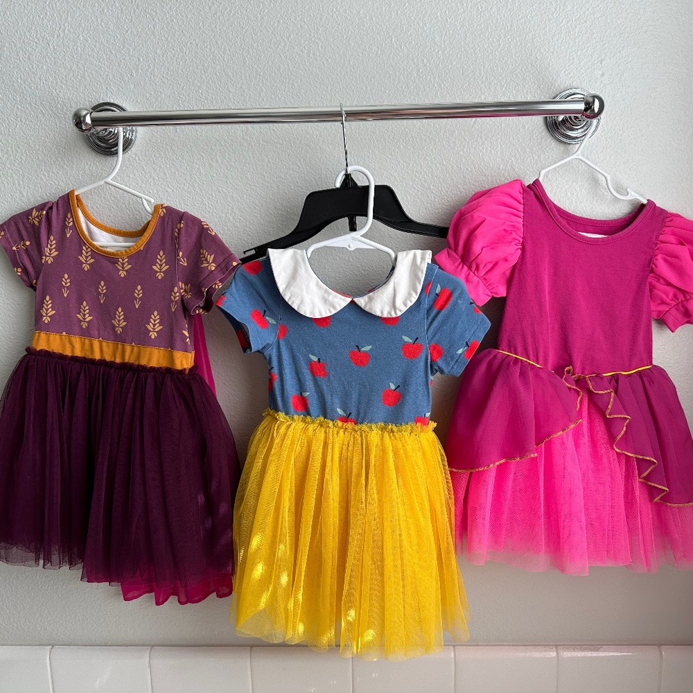 Taylor Joelle 3 piece bundle size 2T